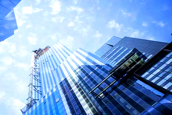 園區(qū)樓宇智能化系統(tǒng)解決方案！ 目前園區(qū)樓宇智能化系統(tǒng)建設(shè)主要著力于消防系統(tǒng)、配電系統(tǒng)、安防系統(tǒng)、綜合布線系統(tǒng)等基礎(chǔ)設(shè)施，以及車位管理系統(tǒng)、門禁系統(tǒng)、物業(yè)收費系統(tǒng)、多表收費系統(tǒng)等方面，并集中在基本的監(jiān)測(圖1)